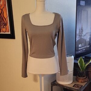 Hollister Must Have Collection Gray Tight Ling Sleeve Crop Top
